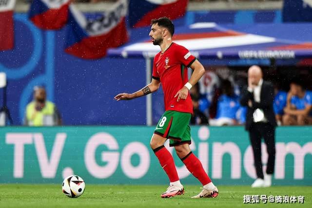 里程碑夜葡萄牙体育官宣签约，英超冲刺阶段刷纪录，质疑声仍在，数据趋势出现新变化的简单介绍